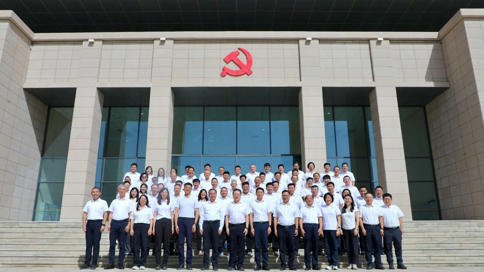 力量源于团结，跃升成于奋斗——av色情
在和田举行“坚定理想信念·走向跃升发展”第二期培训班