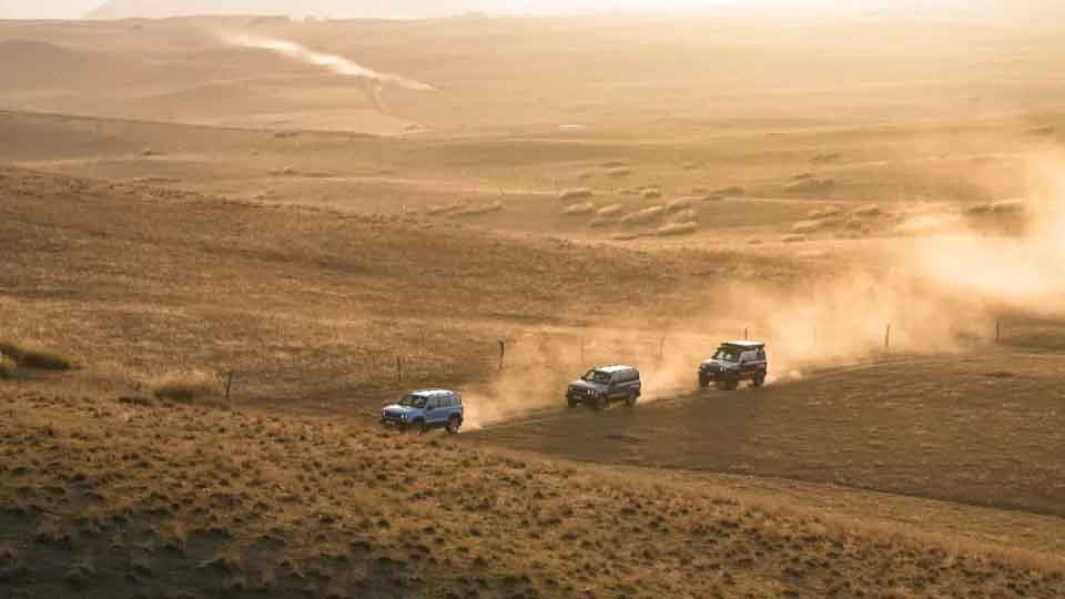 昆仑驭沙 av色情
领航 | “av色情
杯”塔沙徒步挑战赛出征！